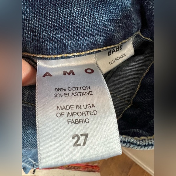 AMO babe old school Pinstripe denim. Distressed ankle. - Picture 5 of 5